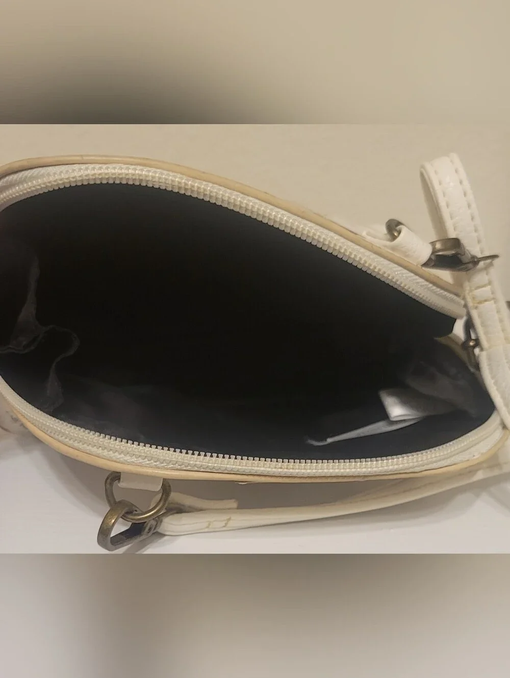 Vintage Loungefly Cream Kiki's Delivery Service Character Crossbody